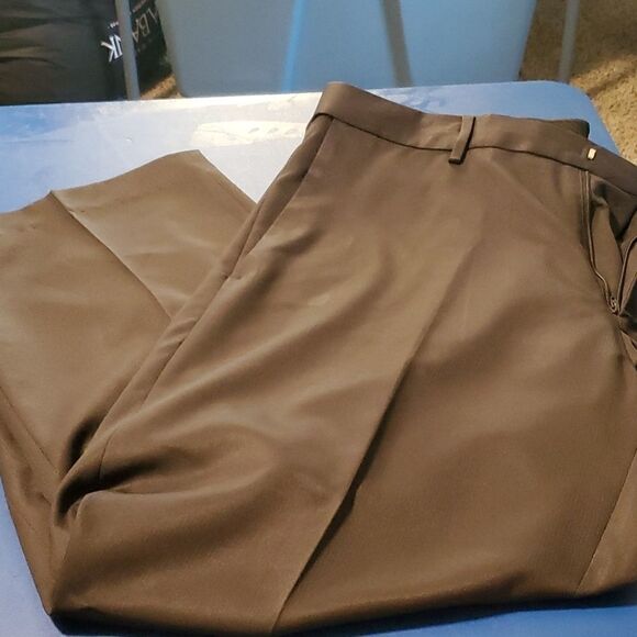 Men's dress slacks / pants - Picture 1 of 7